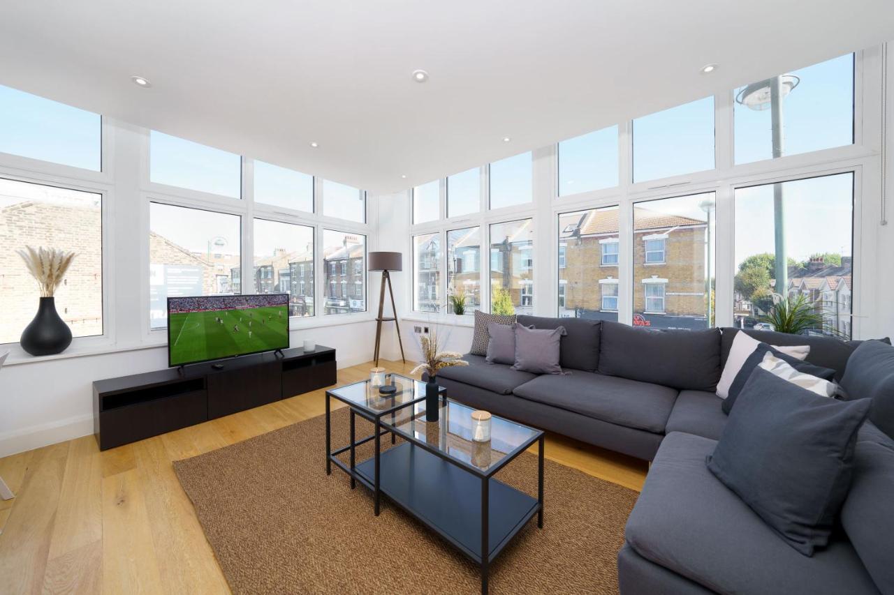 Panther House By Oval London Luaran gambar