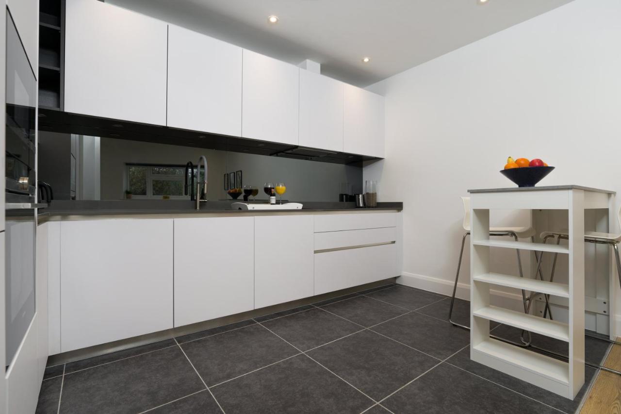 Panther House By Oval London Luaran gambar