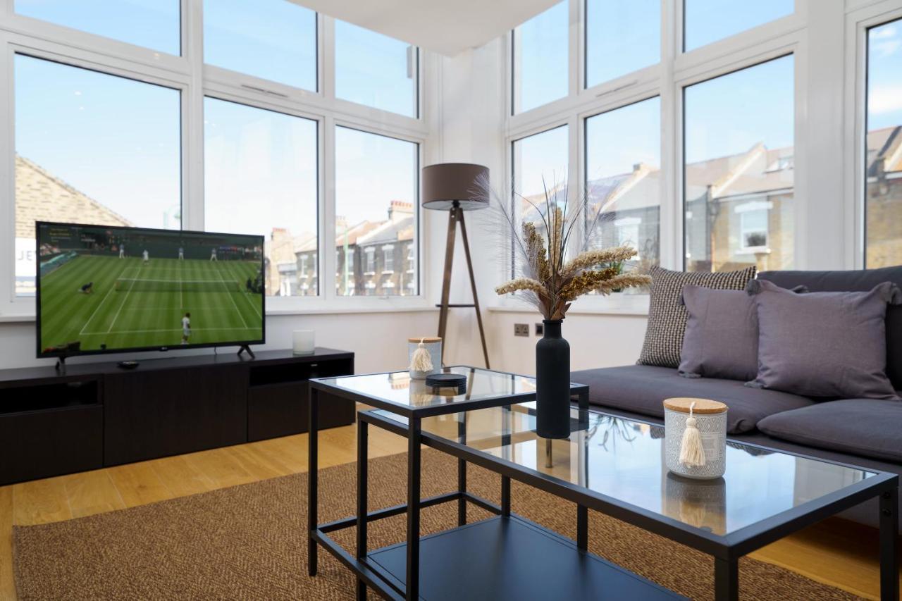 Panther House By Oval London Luaran gambar