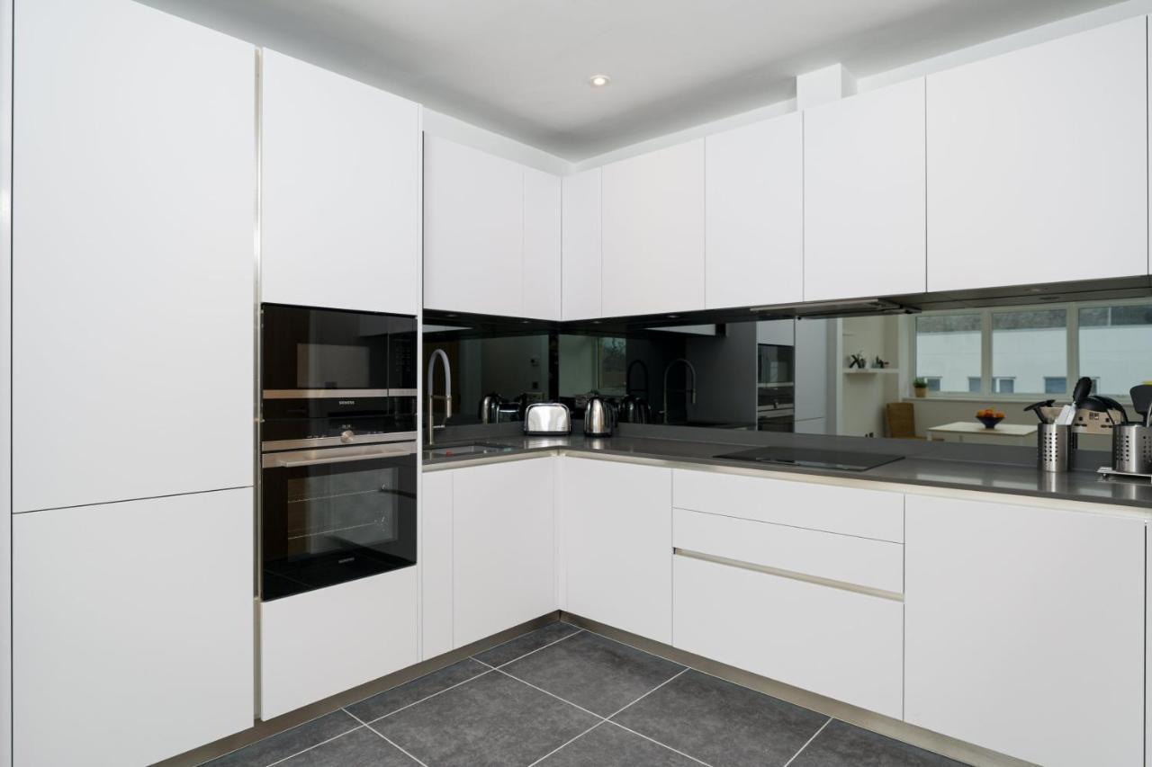 Panther House By Oval London Luaran gambar