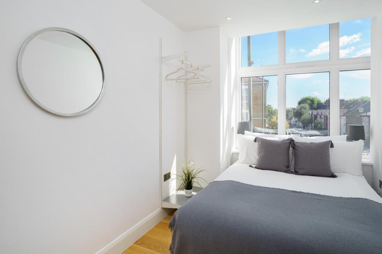 Panther House By Oval London Luaran gambar