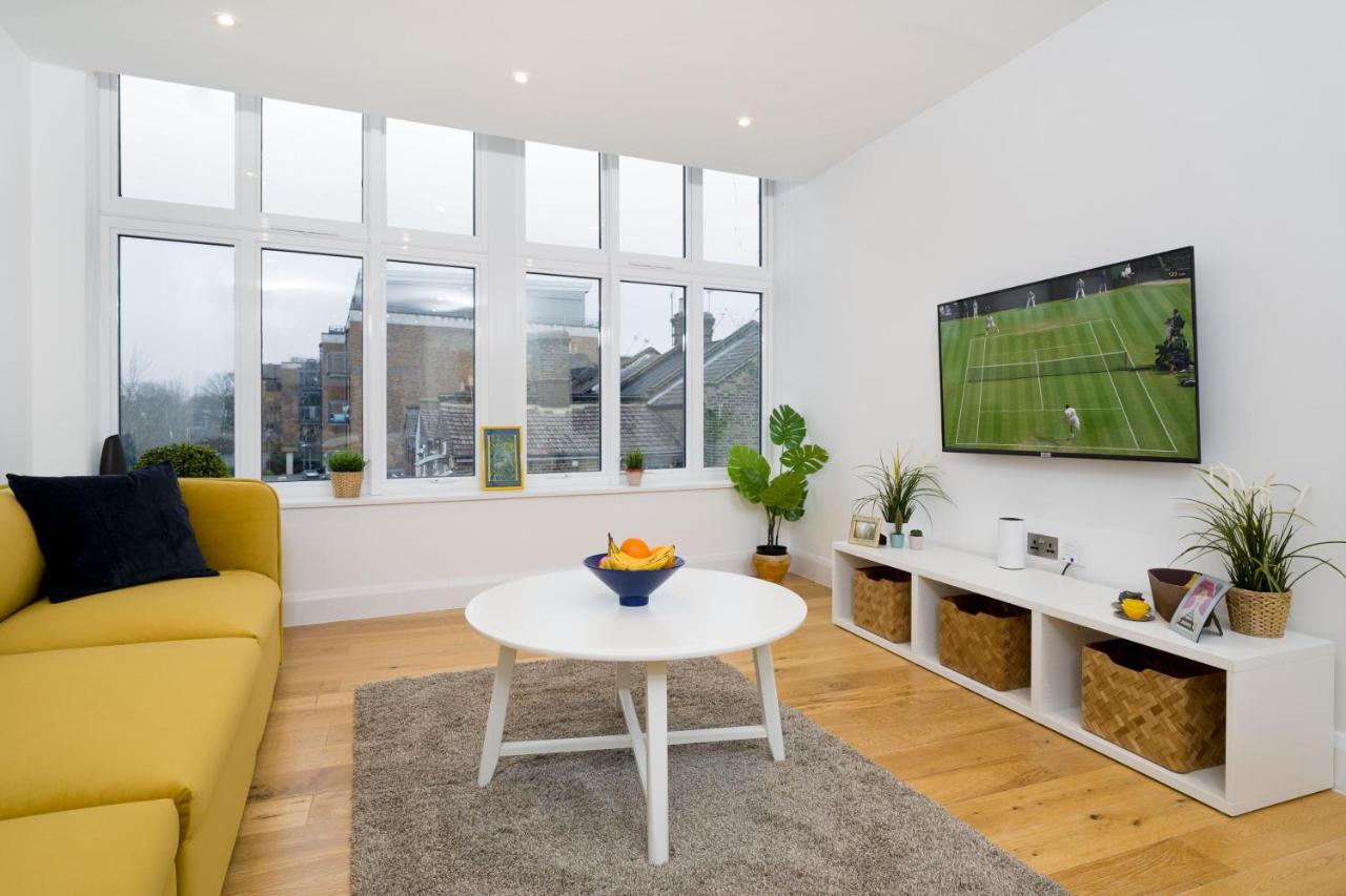 Panther House By Oval London Luaran gambar