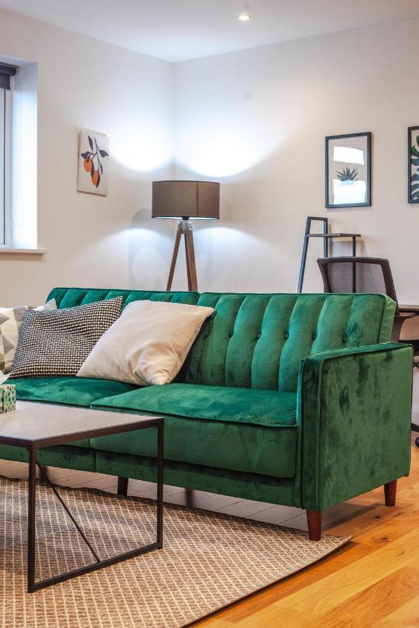Panther House By Oval London Luaran gambar